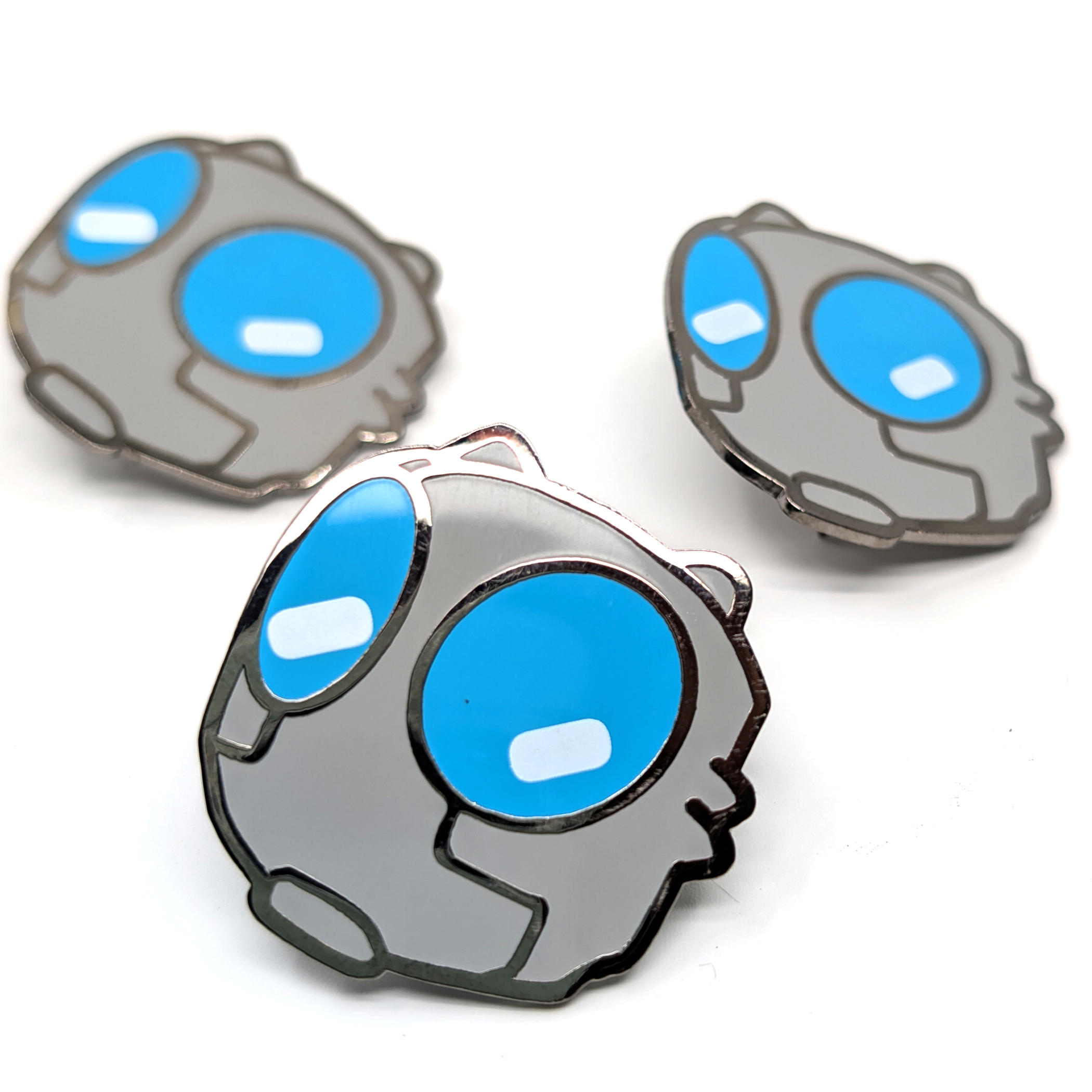 Atomic Robo Head Pin Glowing